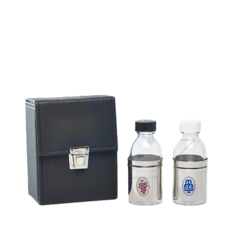 Botellas de agua y vino