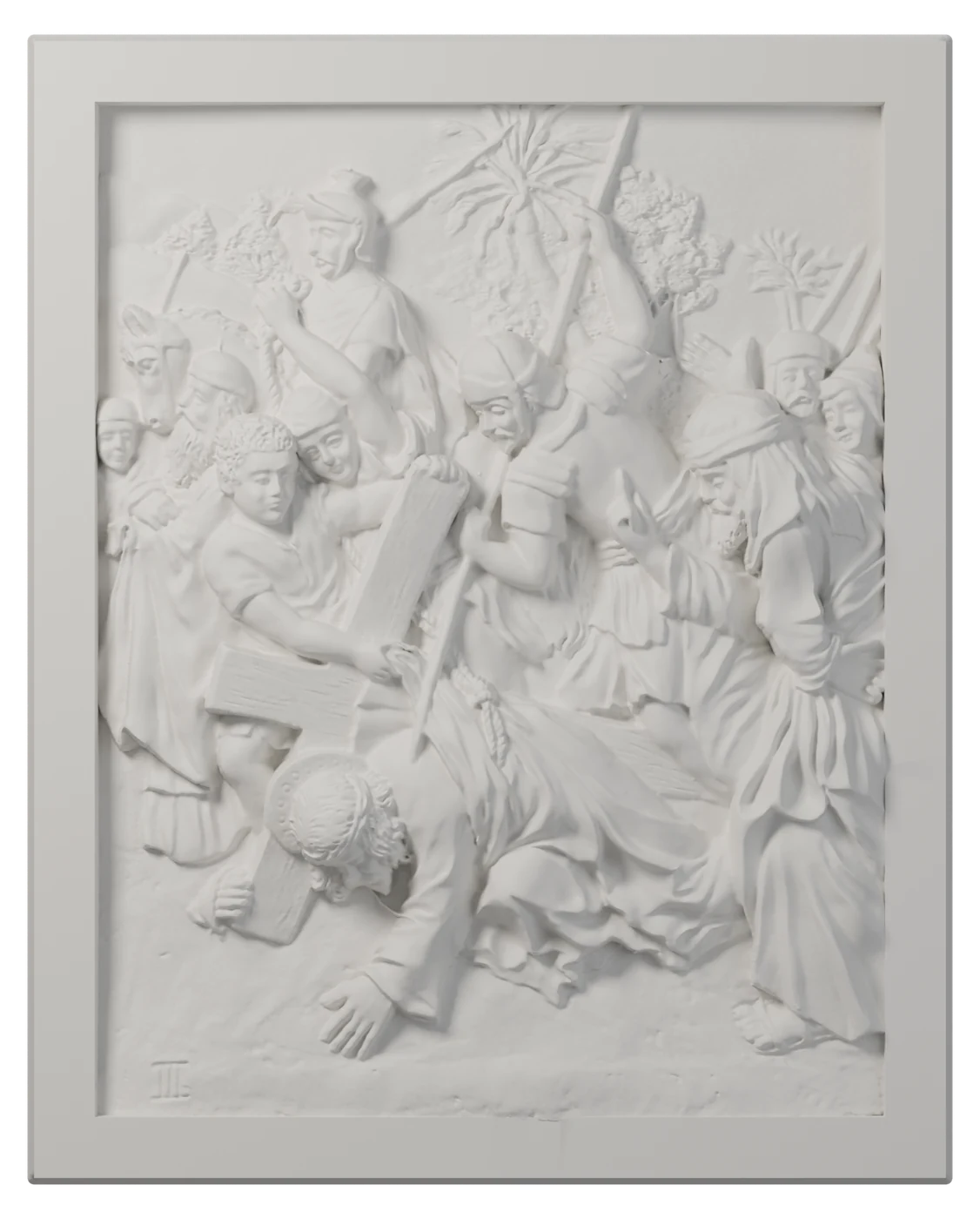 Estación III del Vía Crucis en relieve blanco: Jesús cae por primera vez